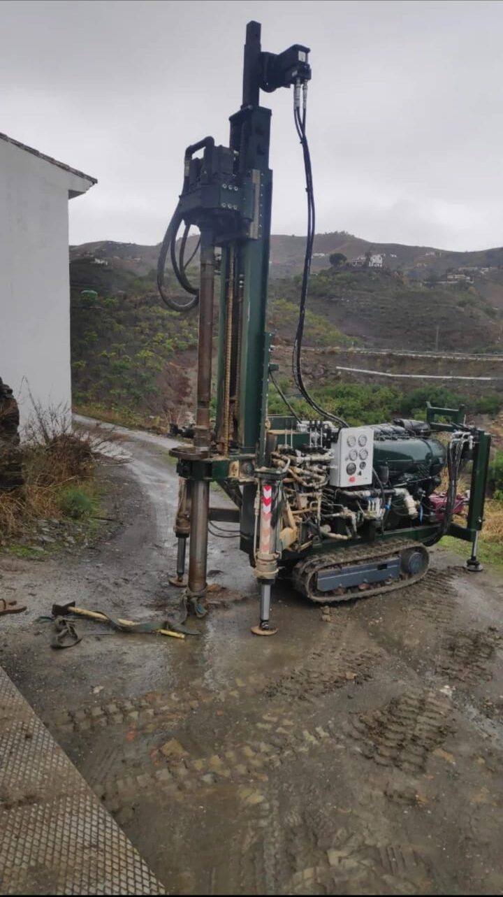 Servicio rápido de perforaciones laterales en Málaga